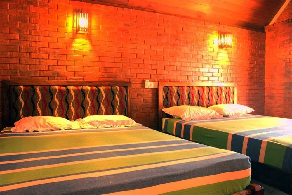 Lokuge Grand Resort Катарагама Екстер'єр фото