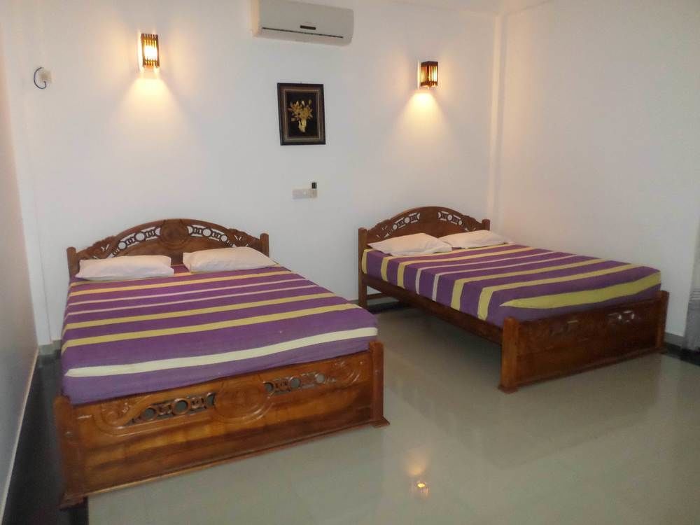 Lokuge Grand Resort Катарагама Екстер'єр фото